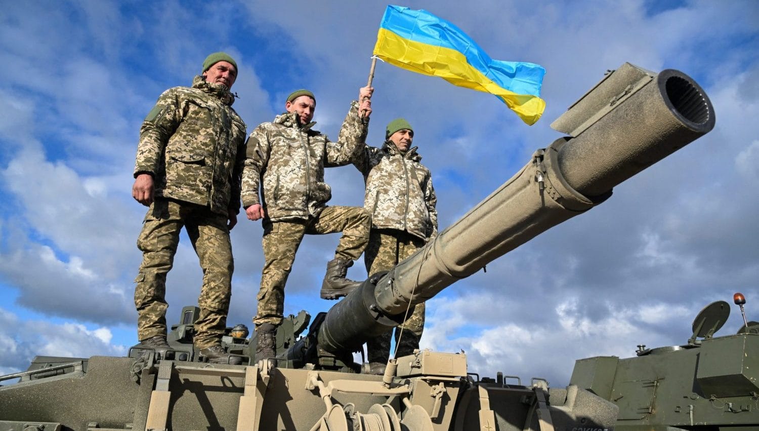 Ukraine defensive war image